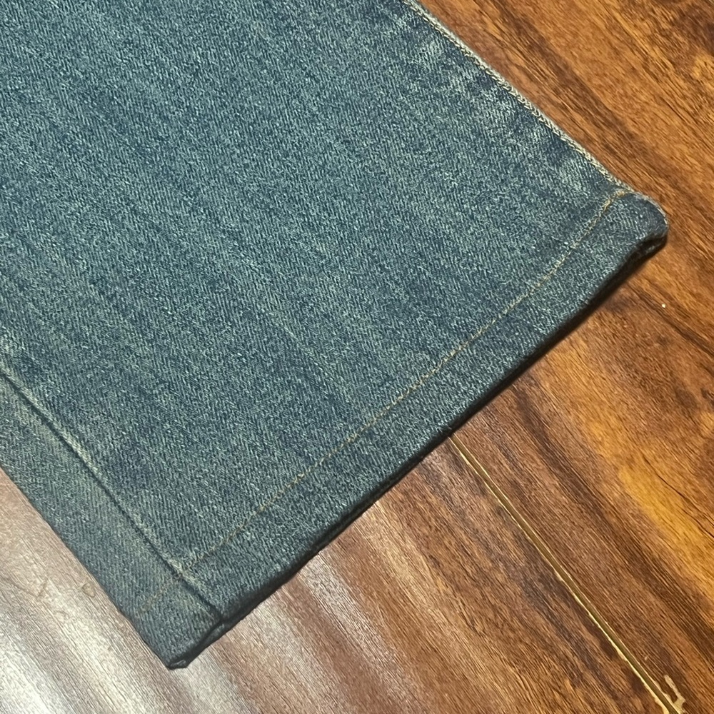 7 For All Mankind Low Rise - Picture 6 of 6